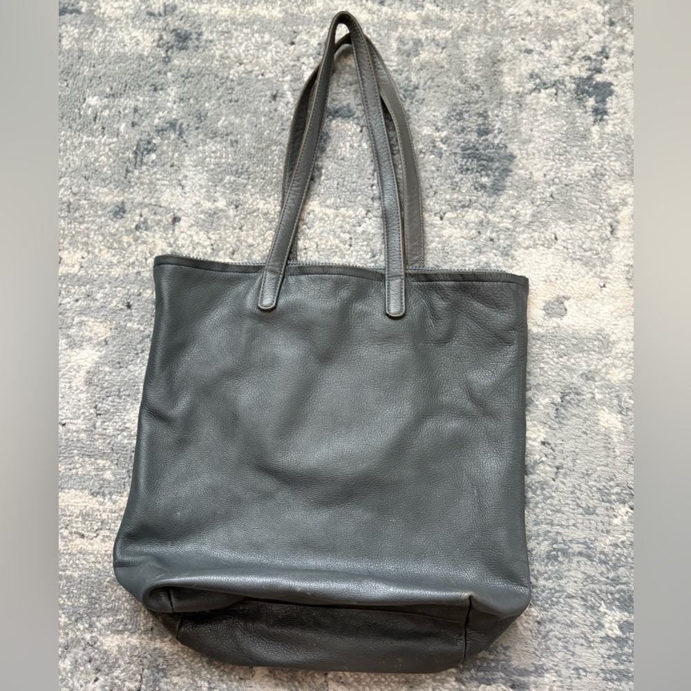 Rare Baggu Distressed Raw Milled Leather Tote, Slate Grey - Picture 2 of 13